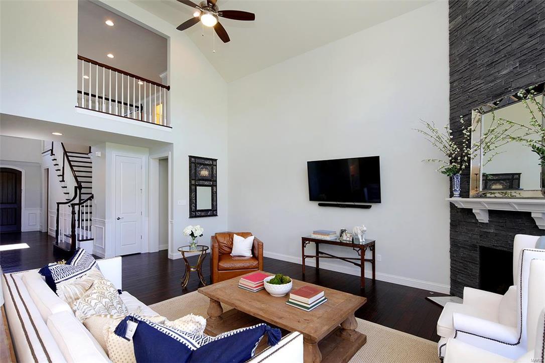 Woods Of Ladue The - Residential