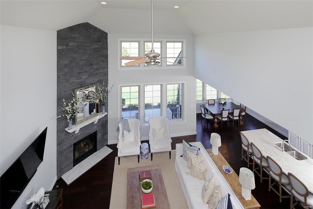 Woods Of Ladue The - Residential