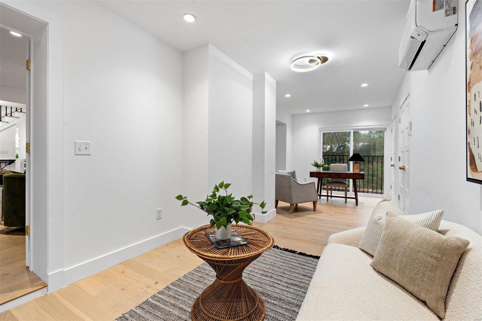 La Hacienda - Residential