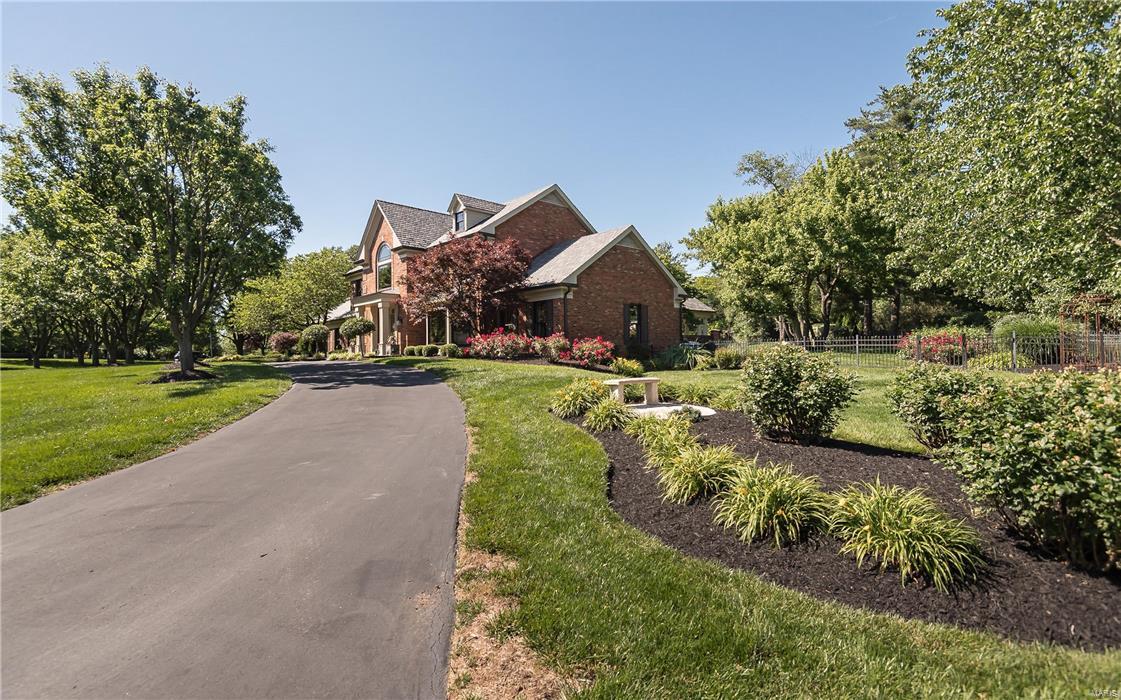 Frontenac Place - Residential