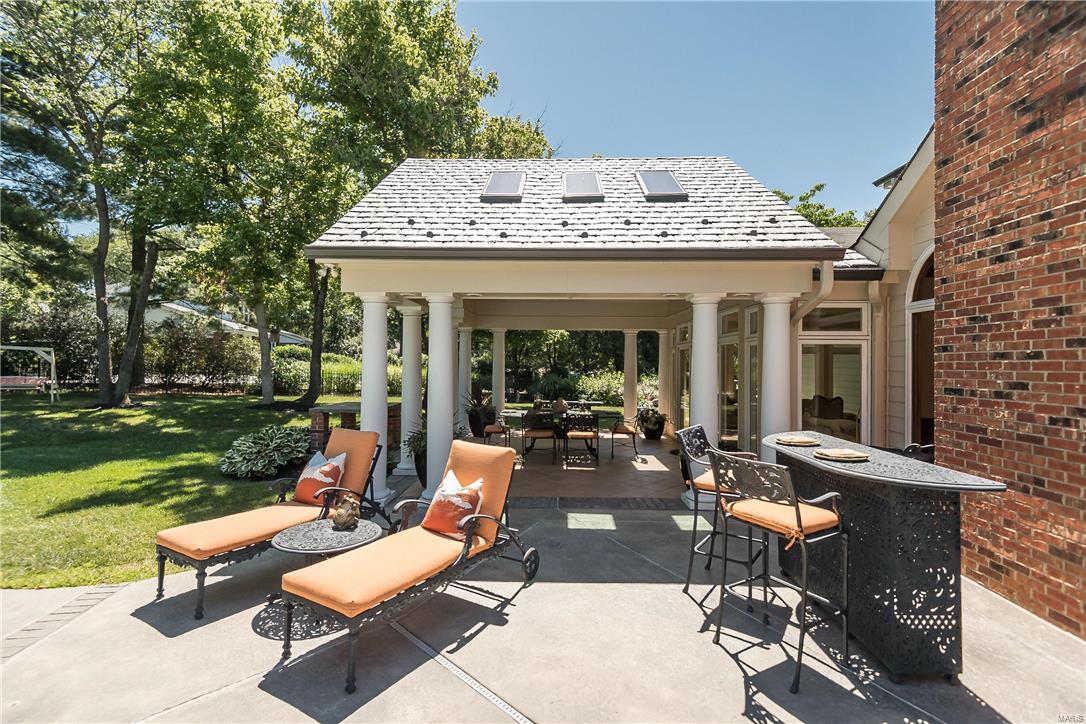 Frontenac Place - Residential