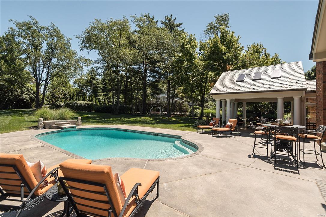 Frontenac Place - Residential