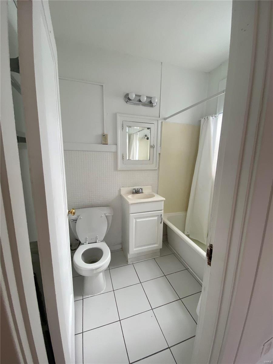 DE MUN PARK - Residential Income