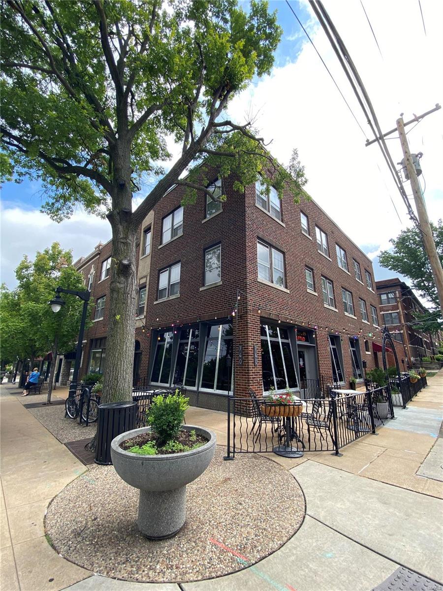 DE MUN PARK - Residential Income