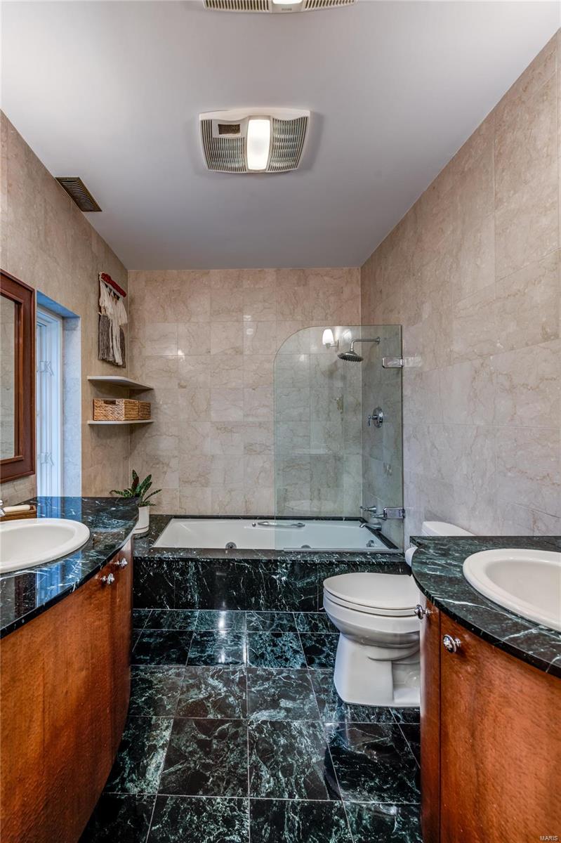 Davis Place - Residential