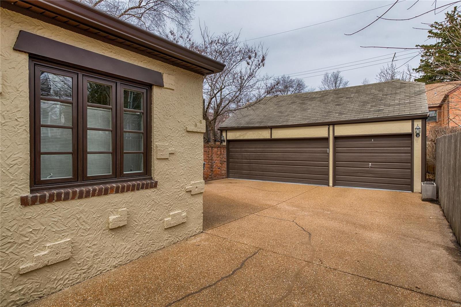 Davis Place - Residential