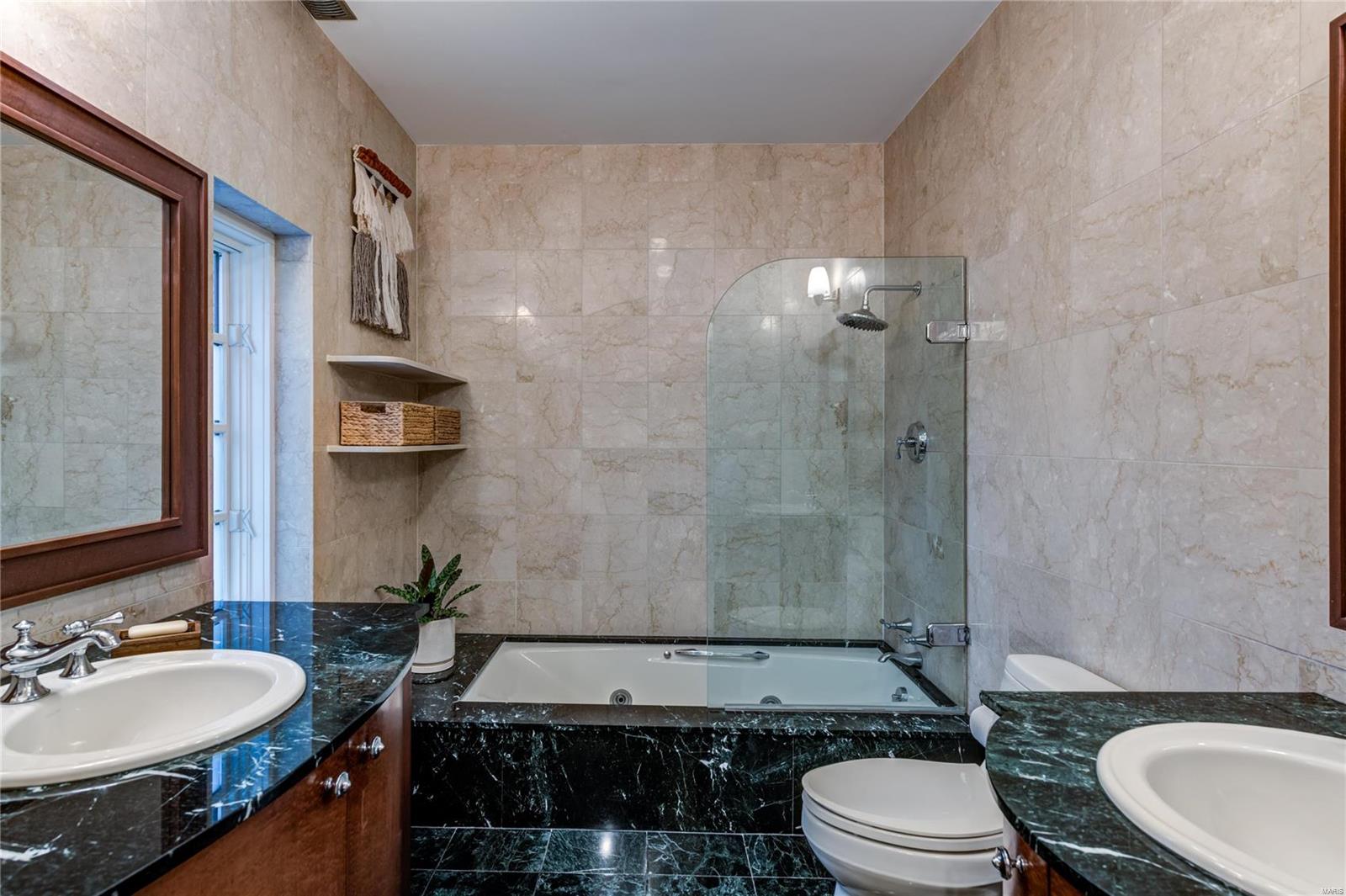 Davis Place - Residential