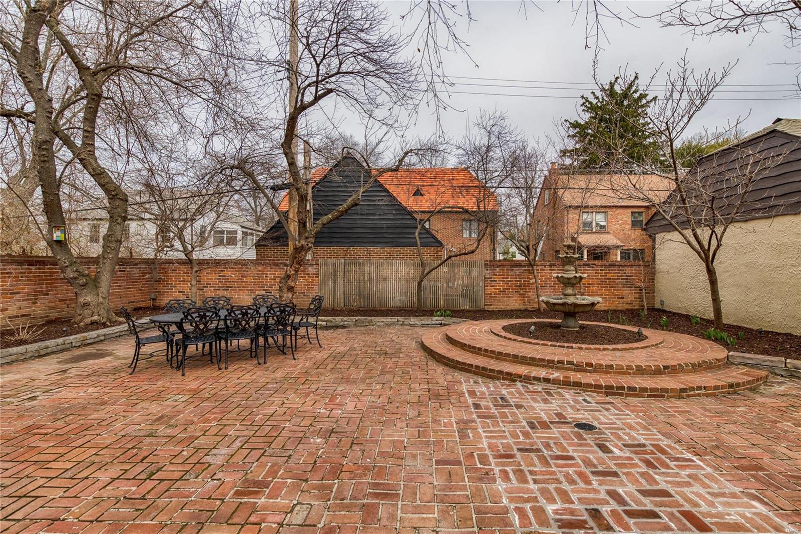 Davis Place - Residential