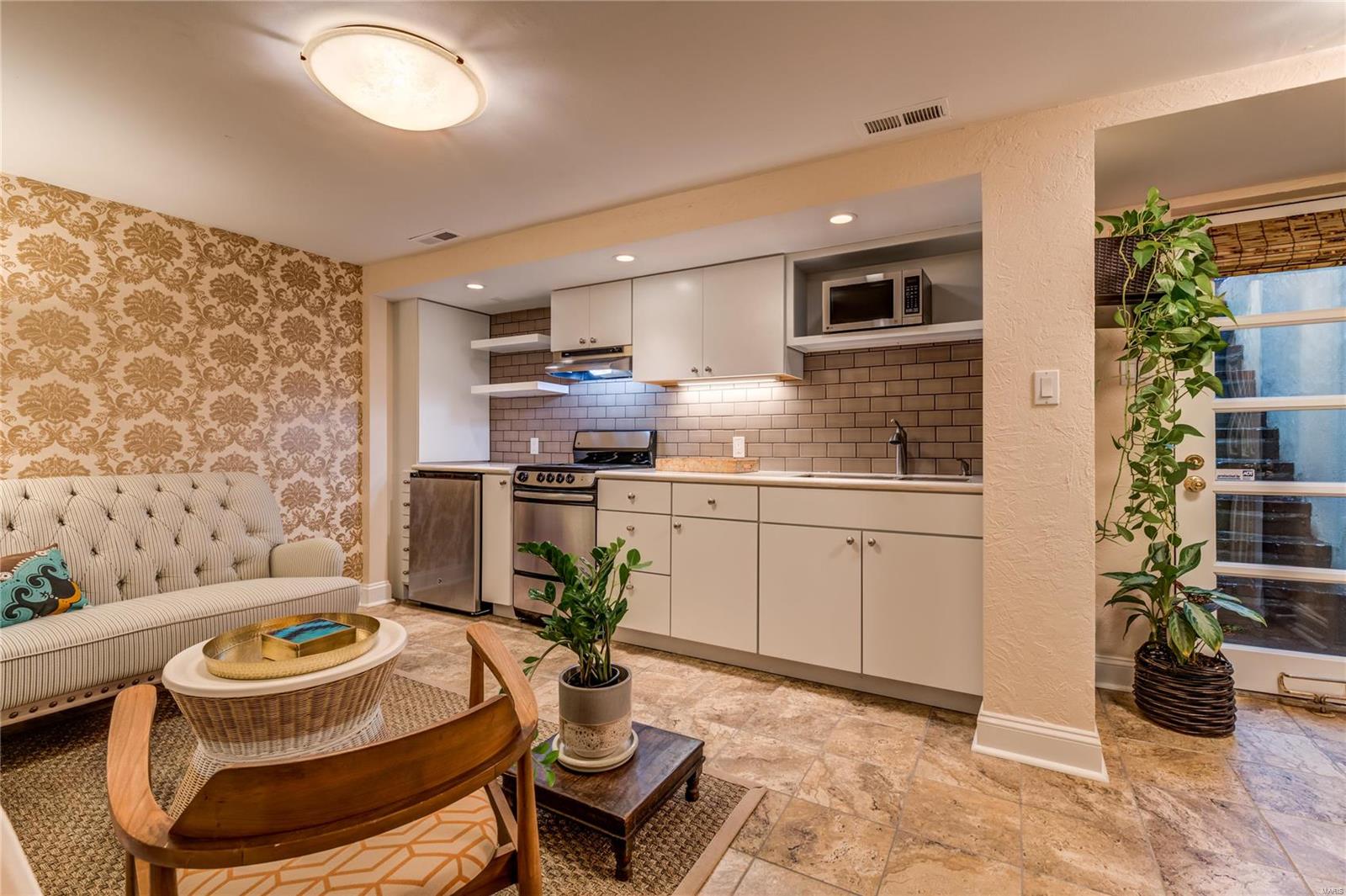 Davis Place - Residential