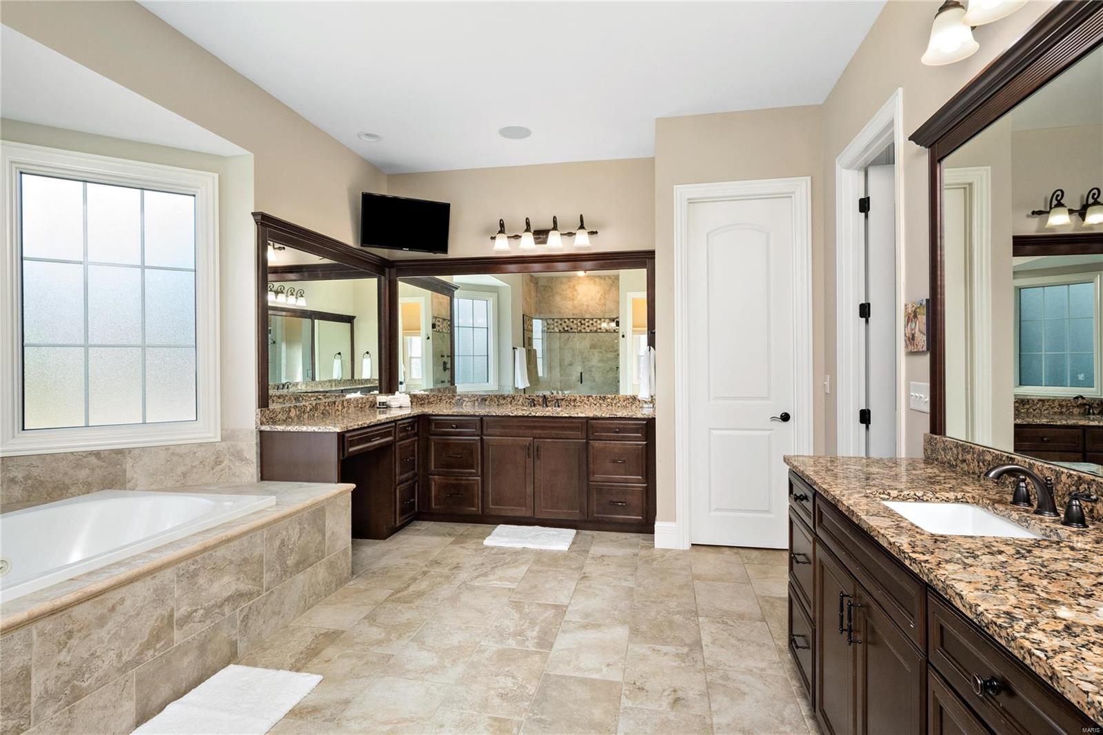 Lafayette Crossing - Residential