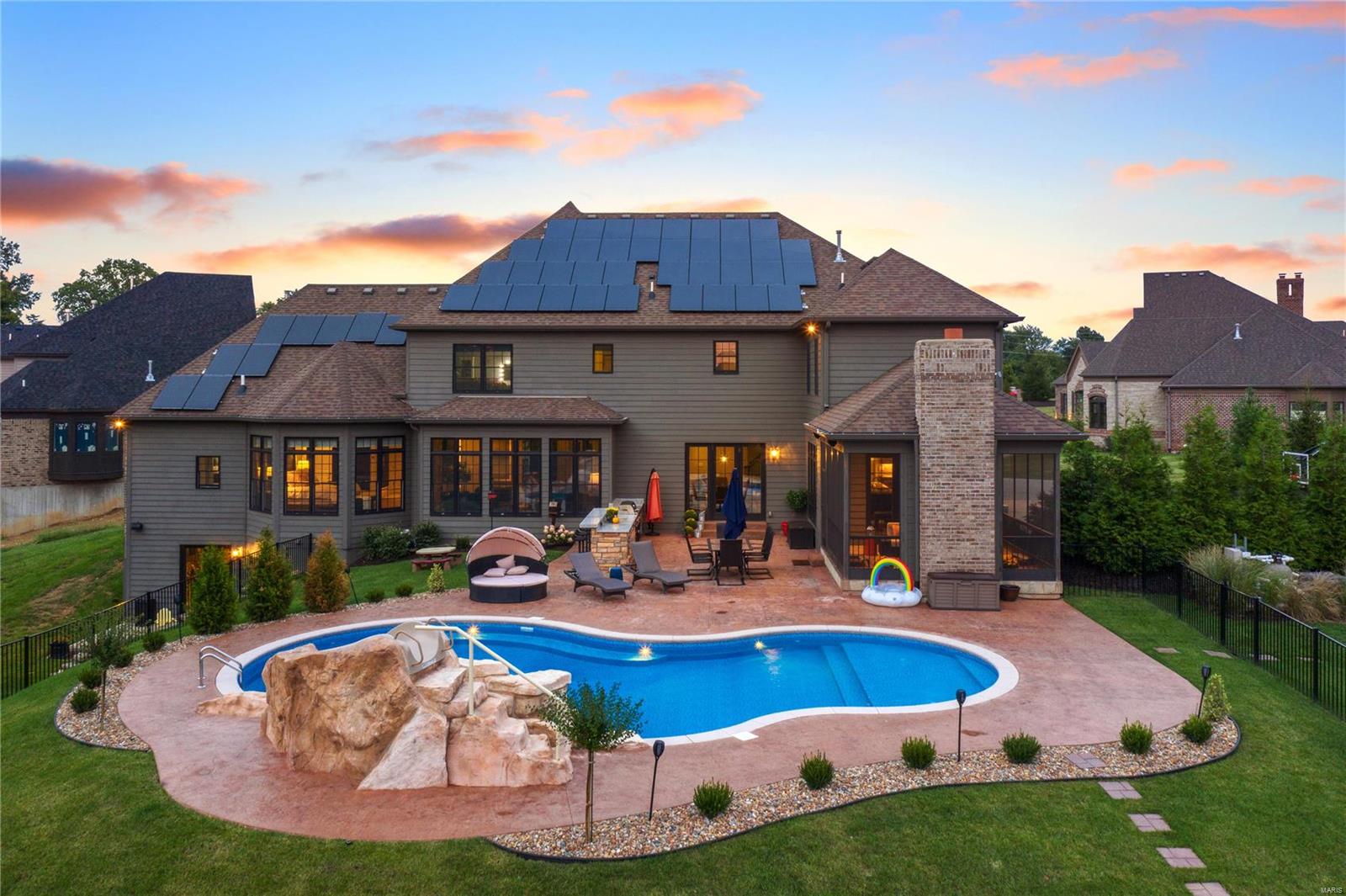 Lafayette Crossing - Residential