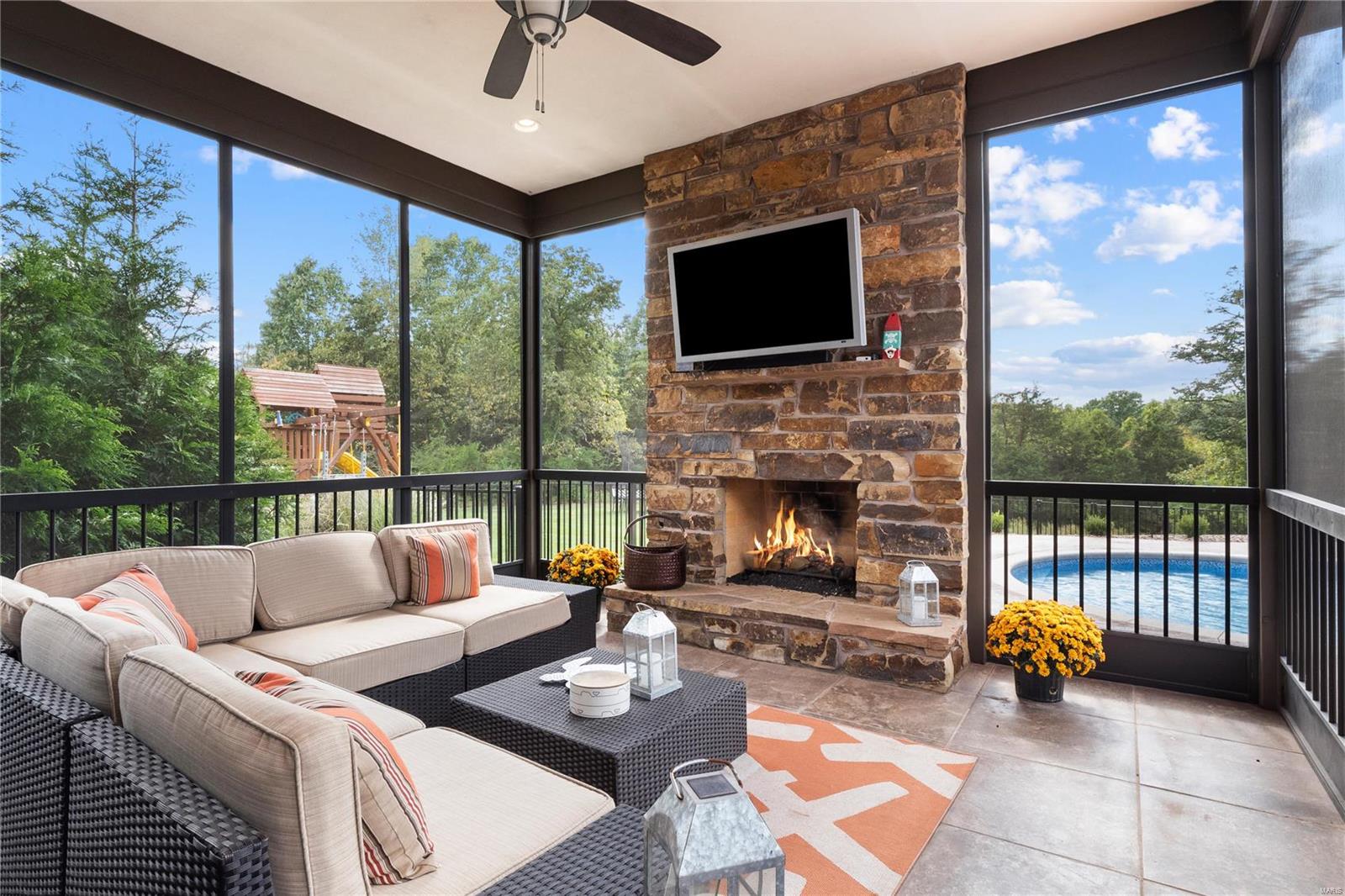 Lafayette Crossing - Residential