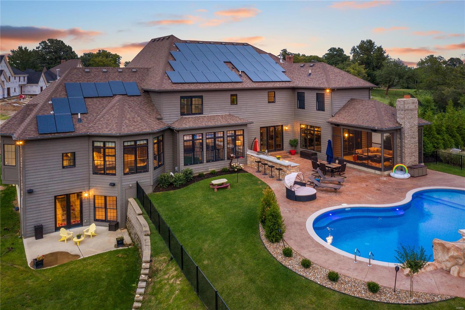 Lafayette Crossing - Residential