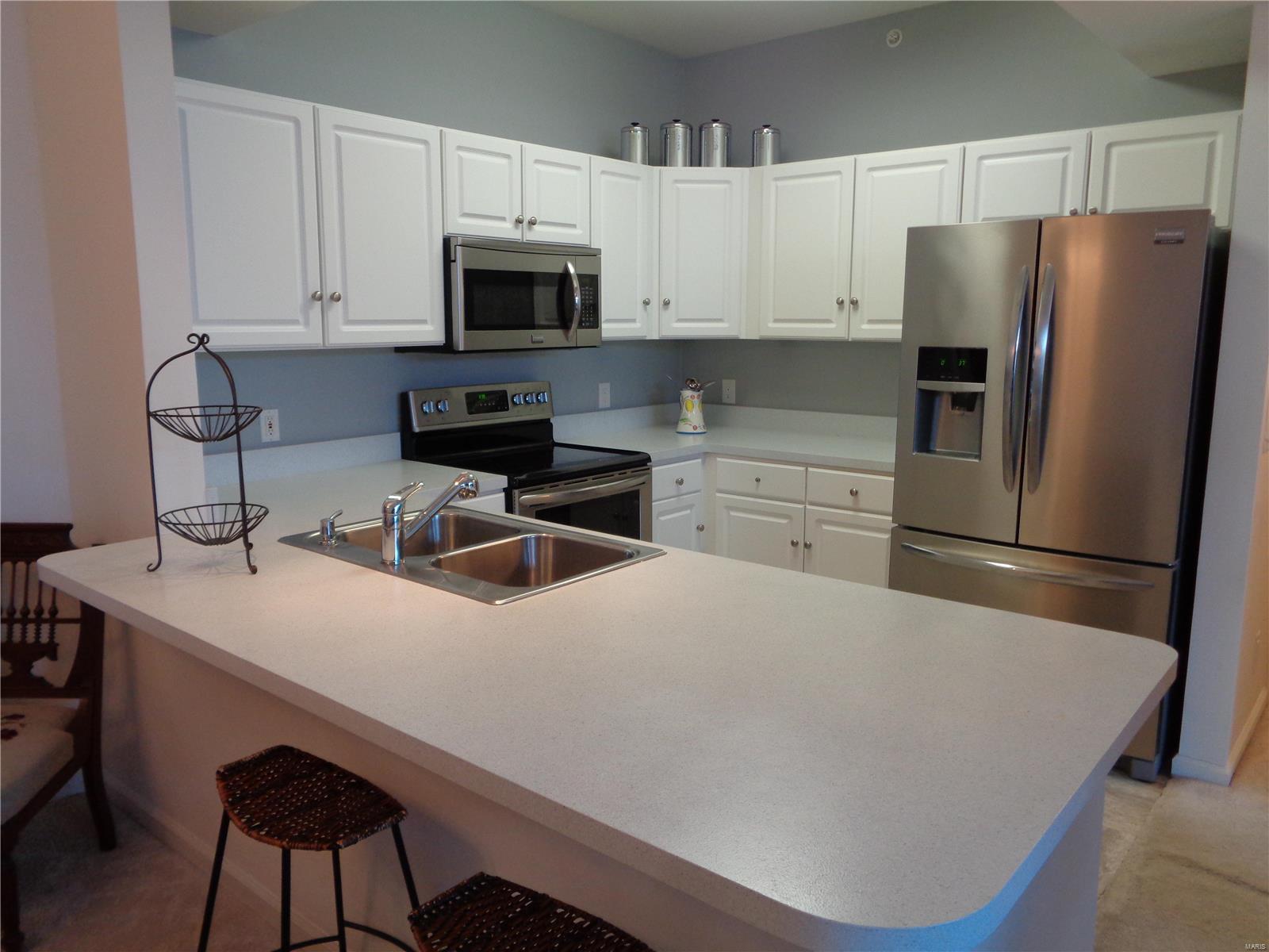 Gardens At South Oaks Condo Ninth - Residential