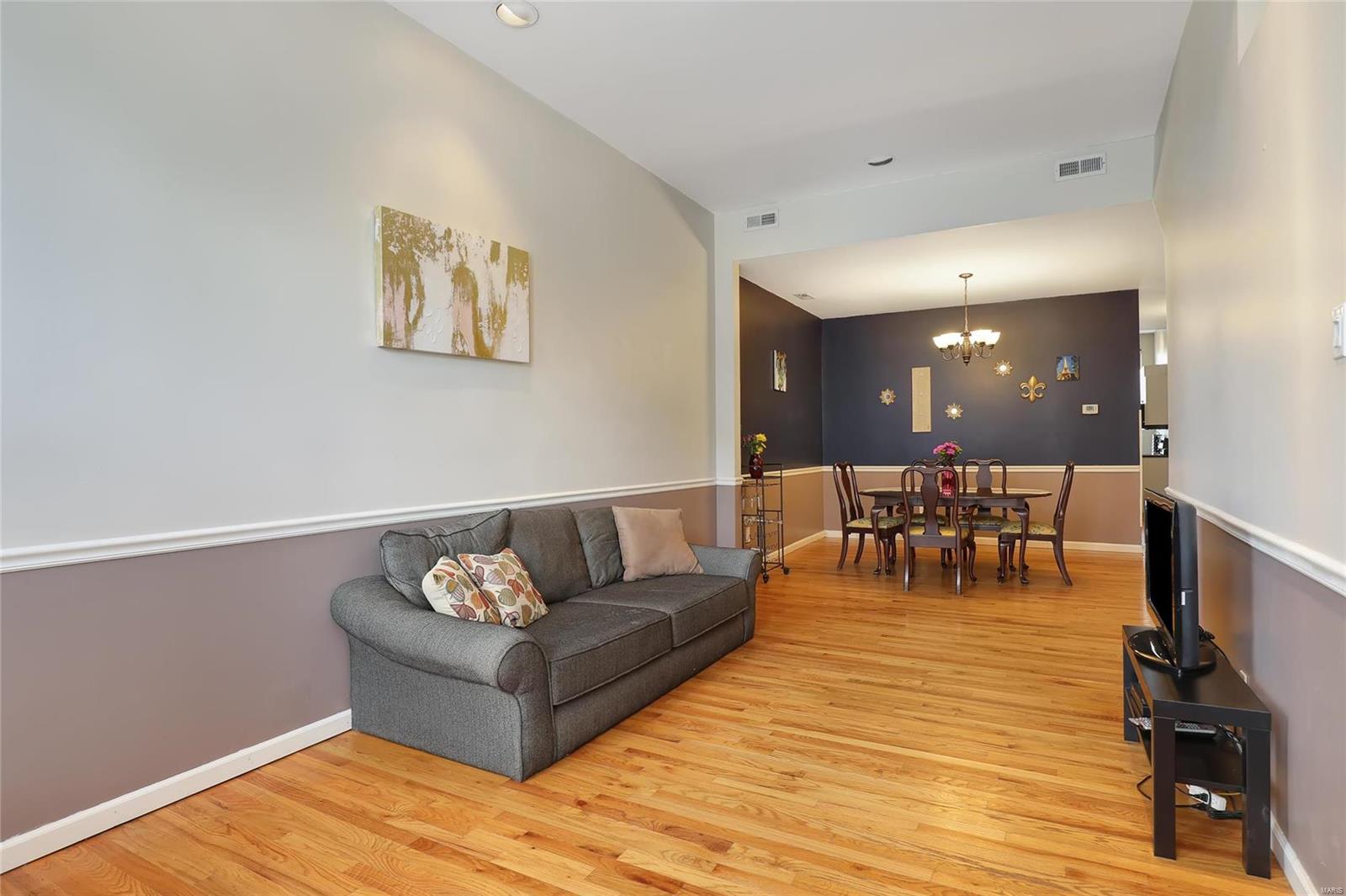 Victor Square - Residential