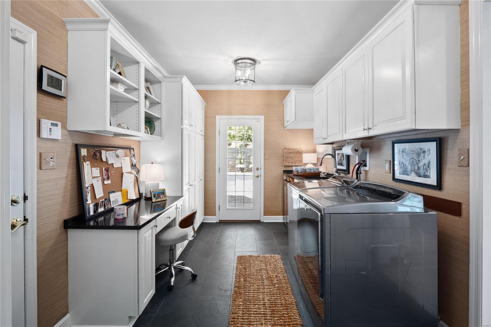 Berkley Manor - Residential