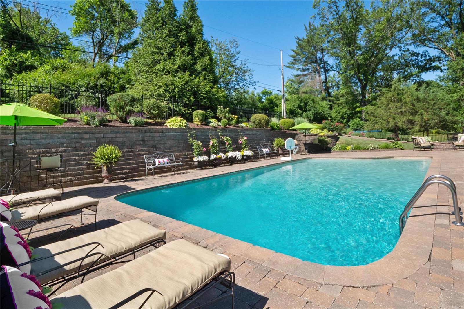 Berkley Manor - Residential