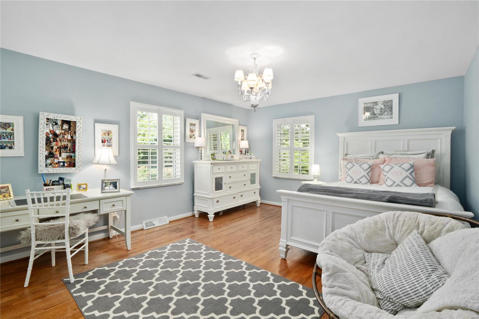 Berkley Manor - Residential