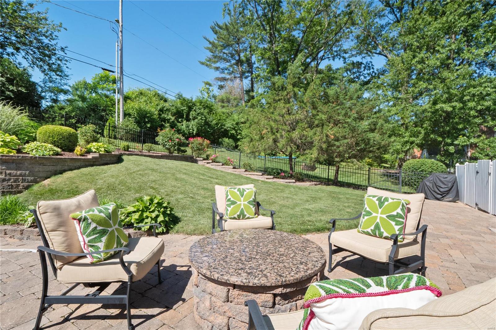 Berkley Manor - Residential