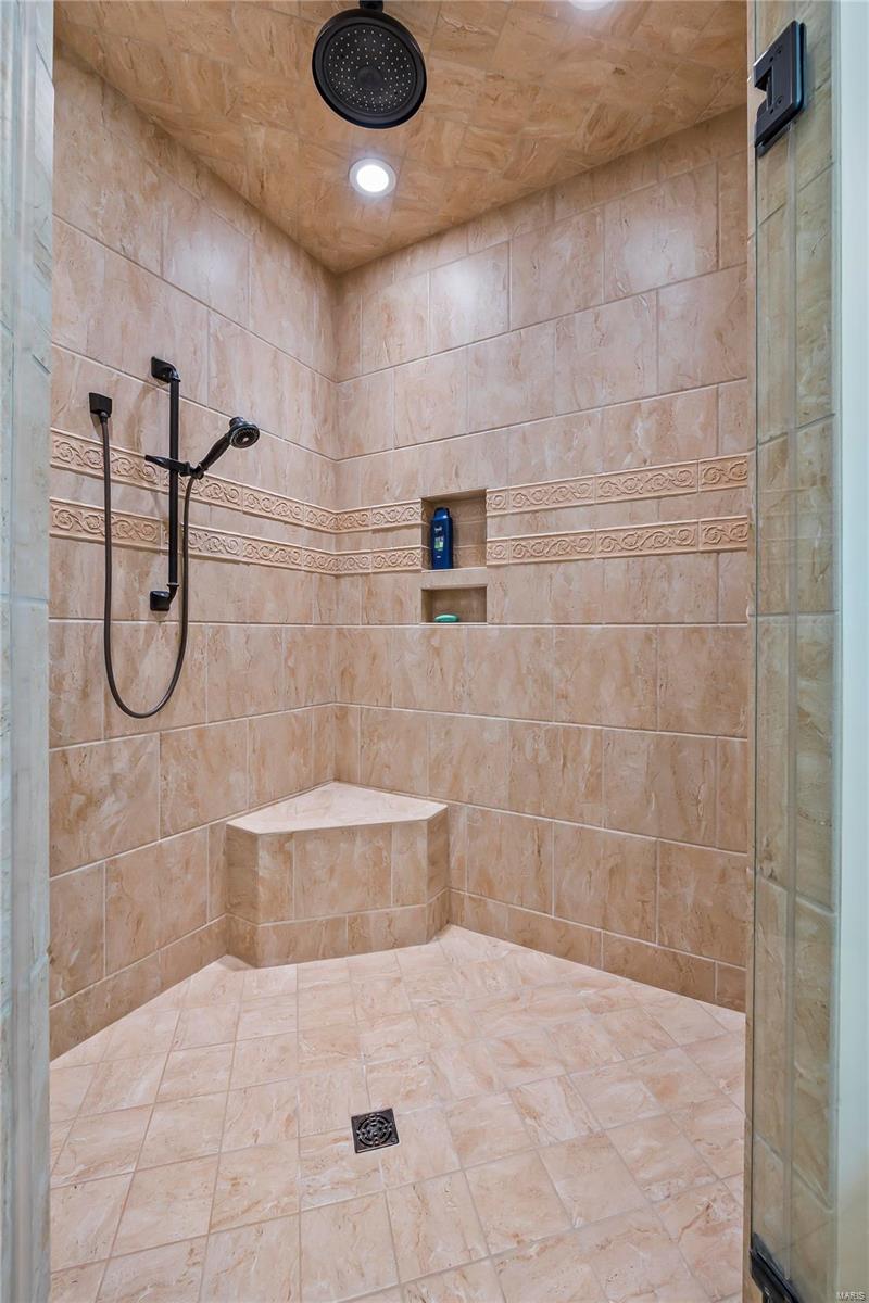 Windwood Lake Estates - Residential