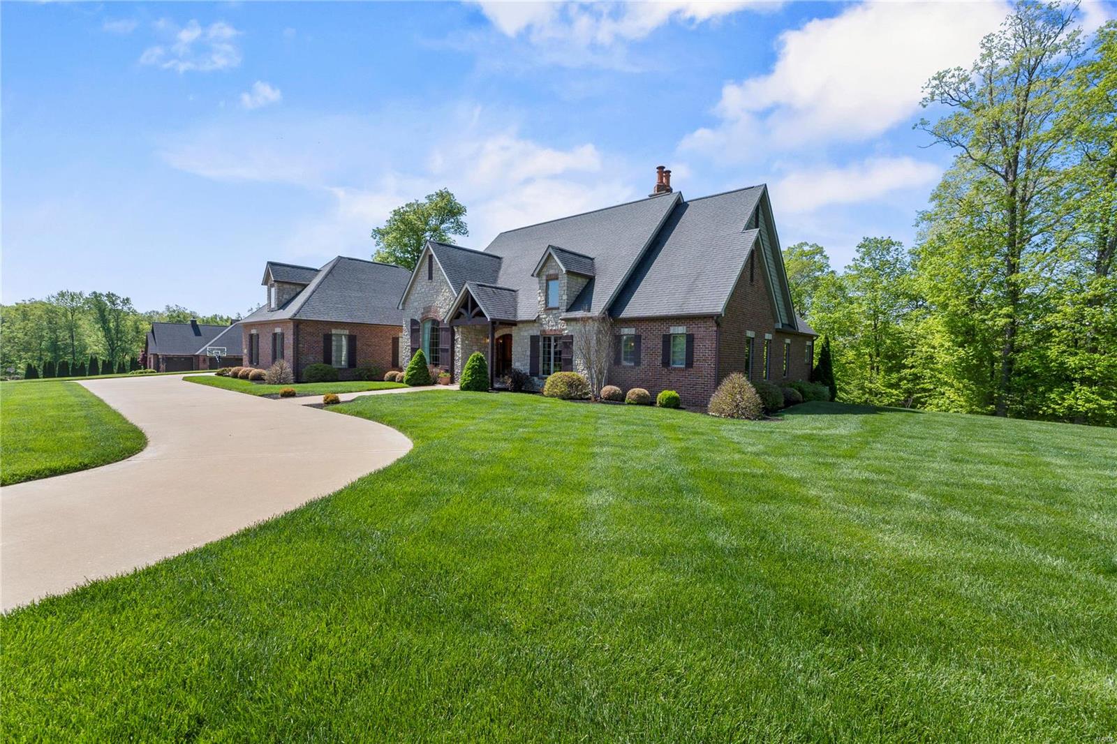 Windwood Lake Estates - Residential