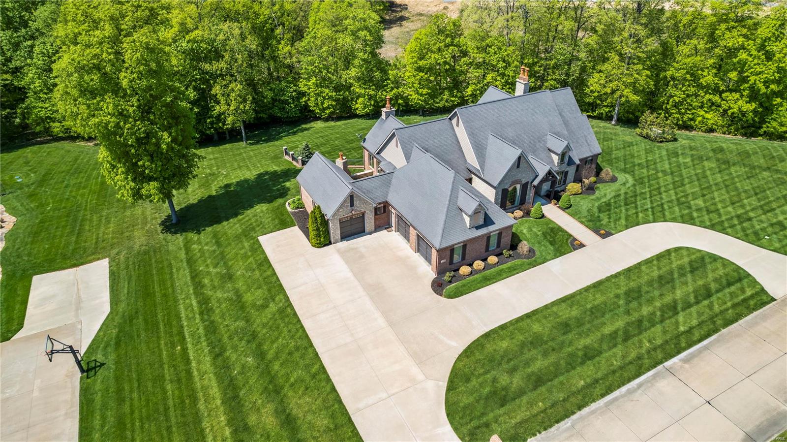 Windwood Lake Estates - Residential