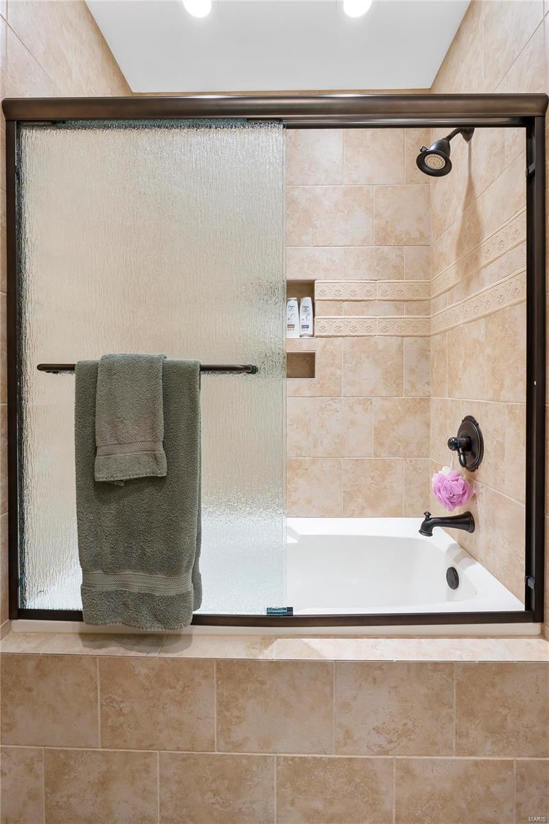 Windwood Lake Estates - Residential