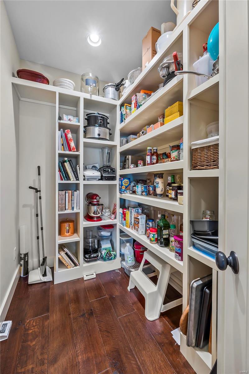 Windwood Lake Estates - Residential