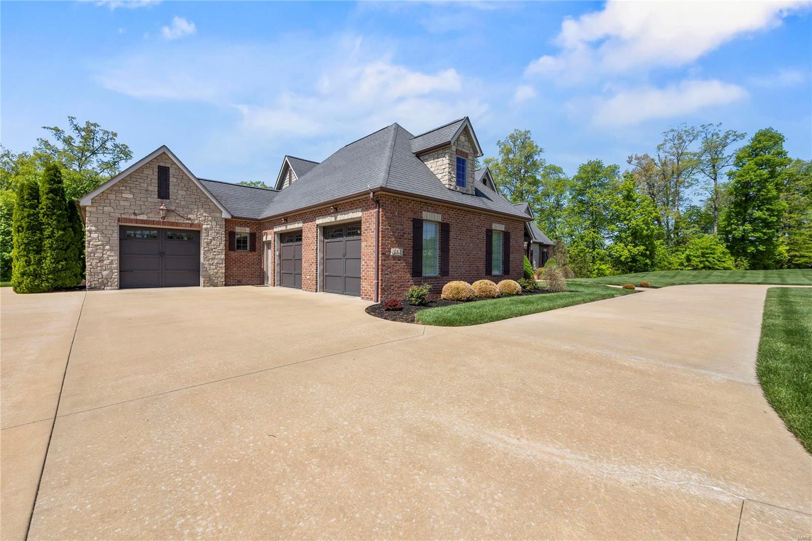 Windwood Lake Estates - Residential