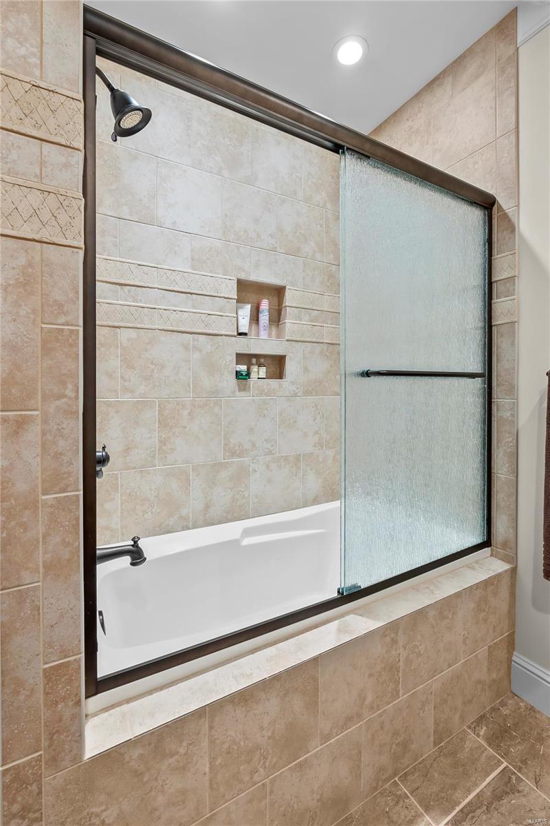 Windwood Lake Estates - Residential