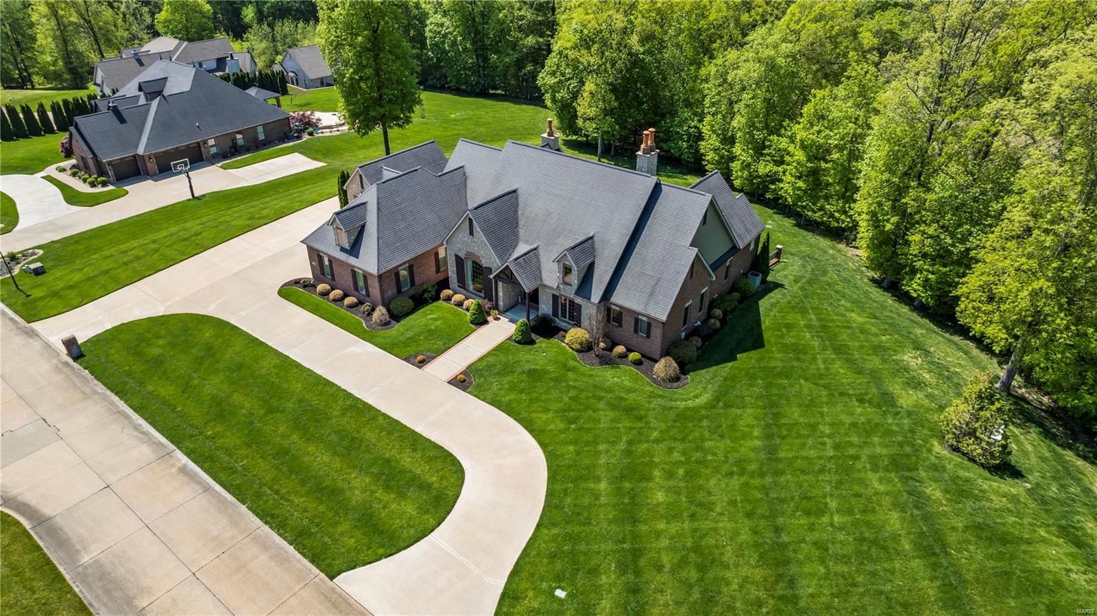 Windwood Lake Estates - Residential