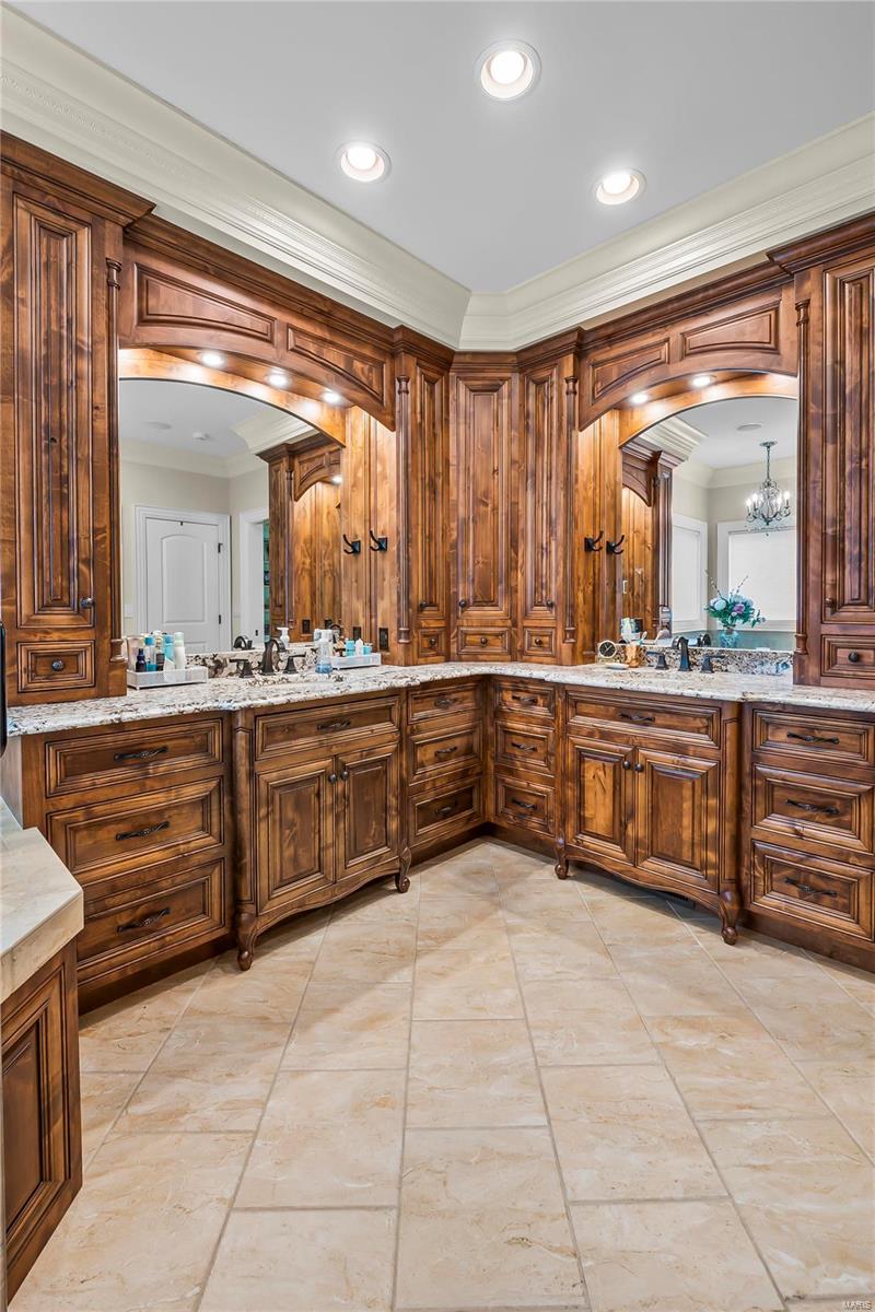 Windwood Lake Estates - Residential