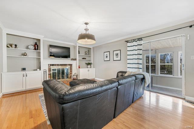 Round Hill - Residential