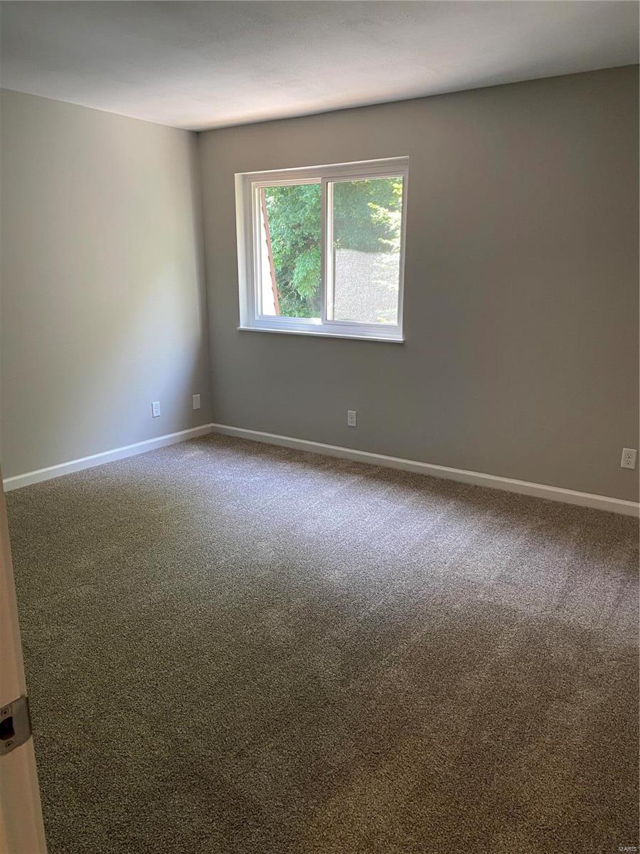 Oakville Commons Condo - Residential