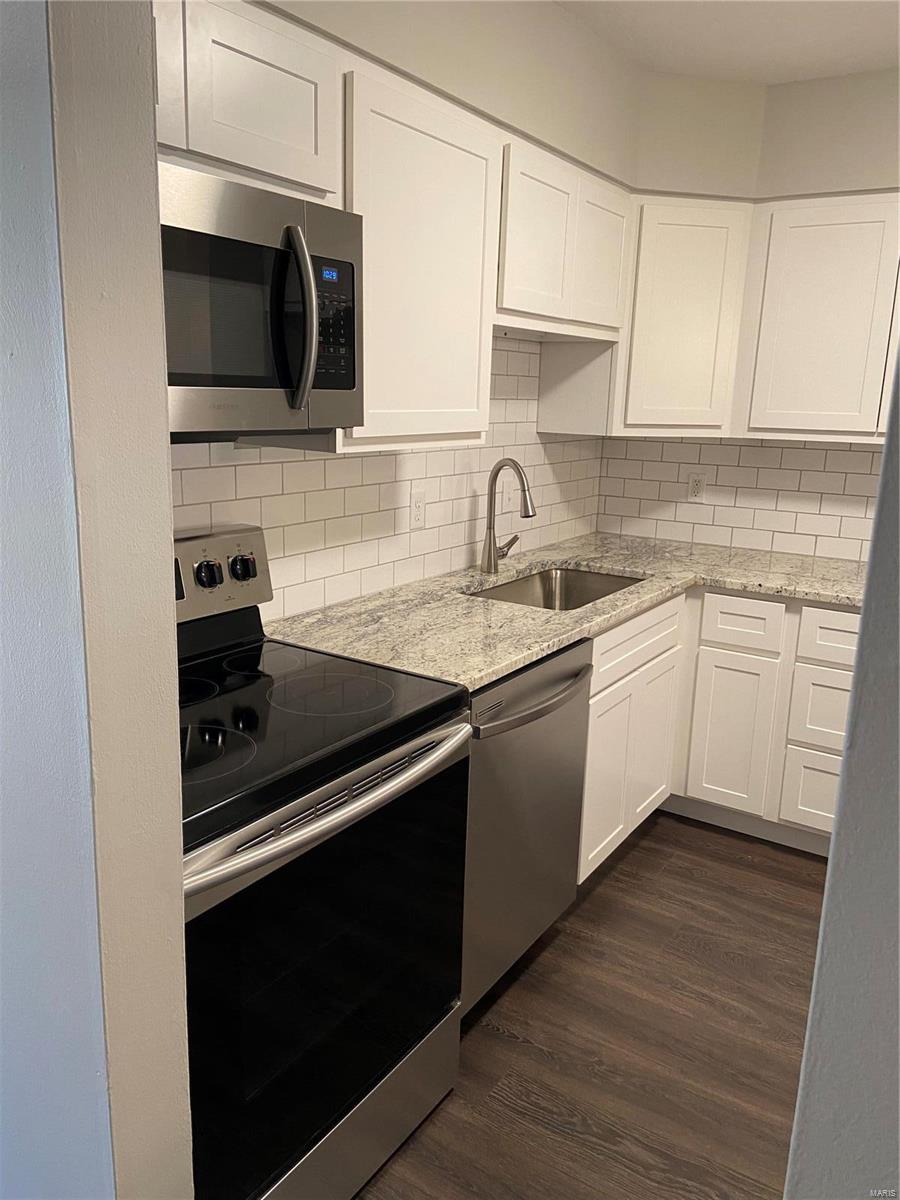 Oakville Commons Condo - Residential