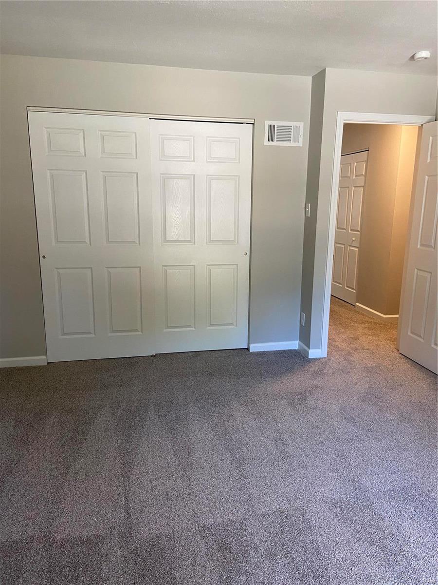 Oakville Commons Condo - Residential