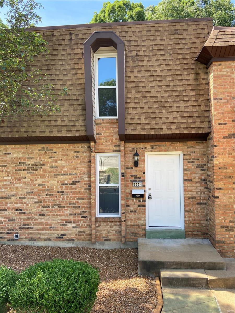 Oakville Commons Condo - Residential