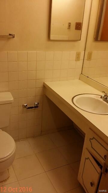 Hazelcrest III Condo - Residential