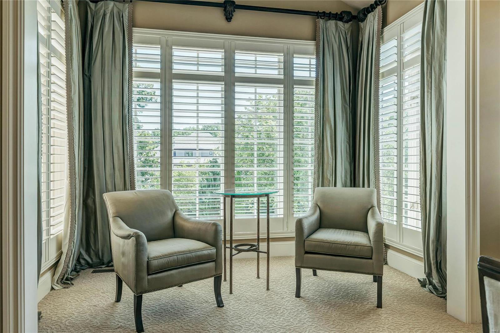 Town & Country Manor - Residential