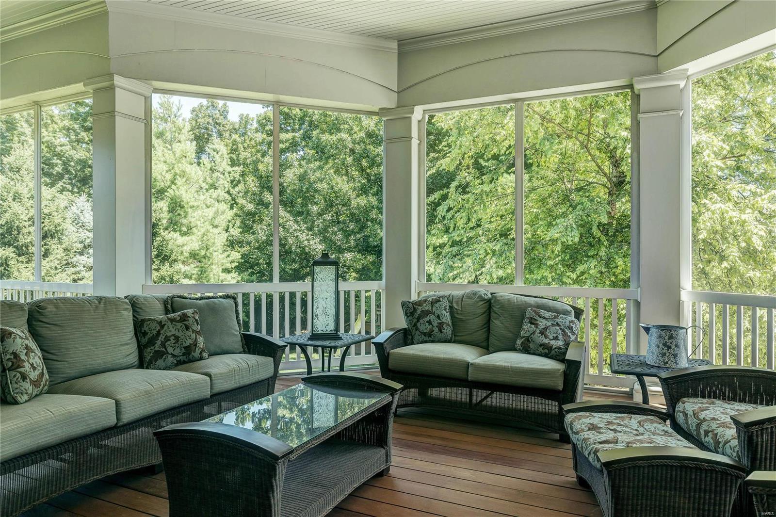 Town & Country Manor - Residential