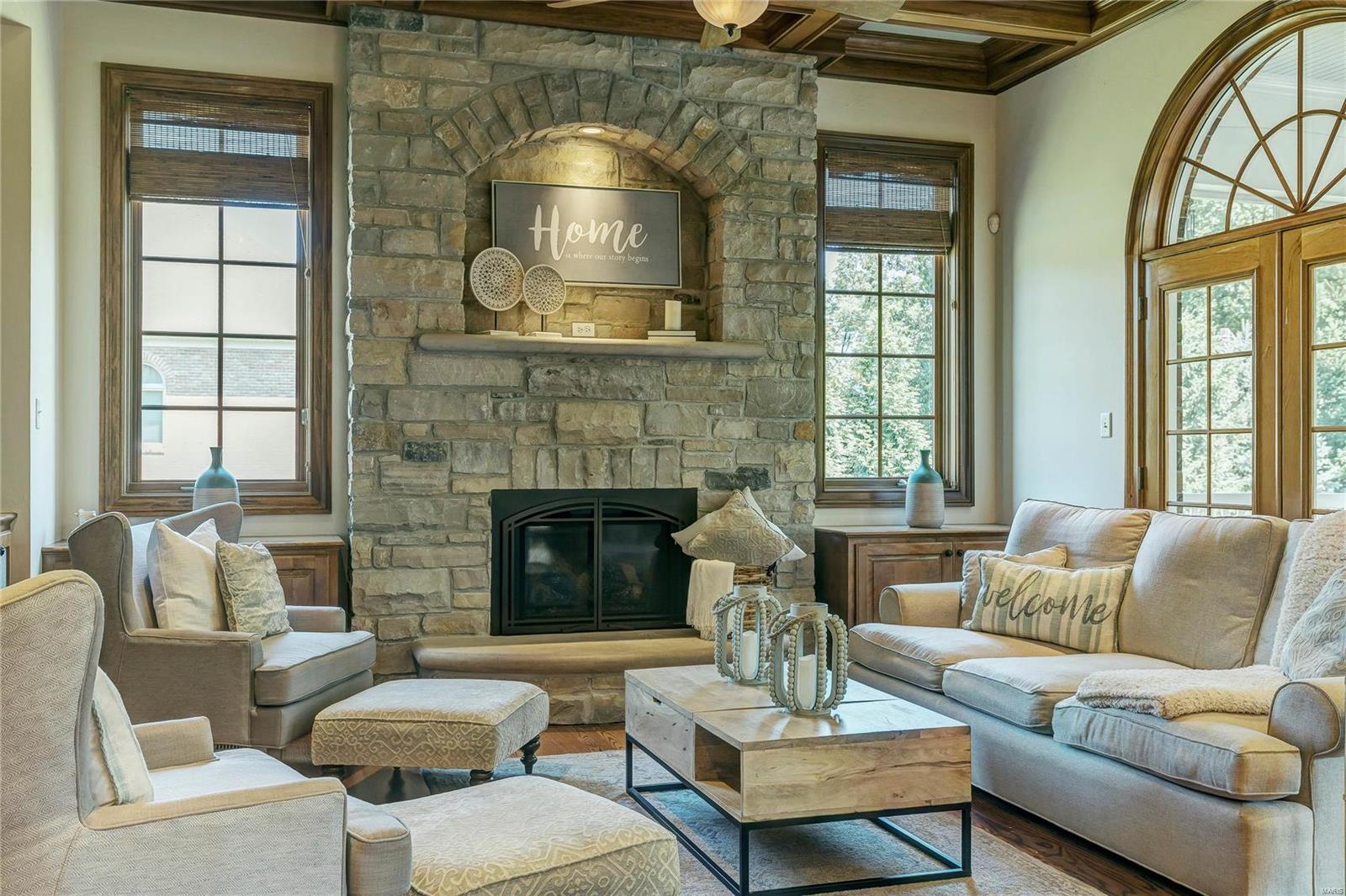 Town & Country Manor - Residential