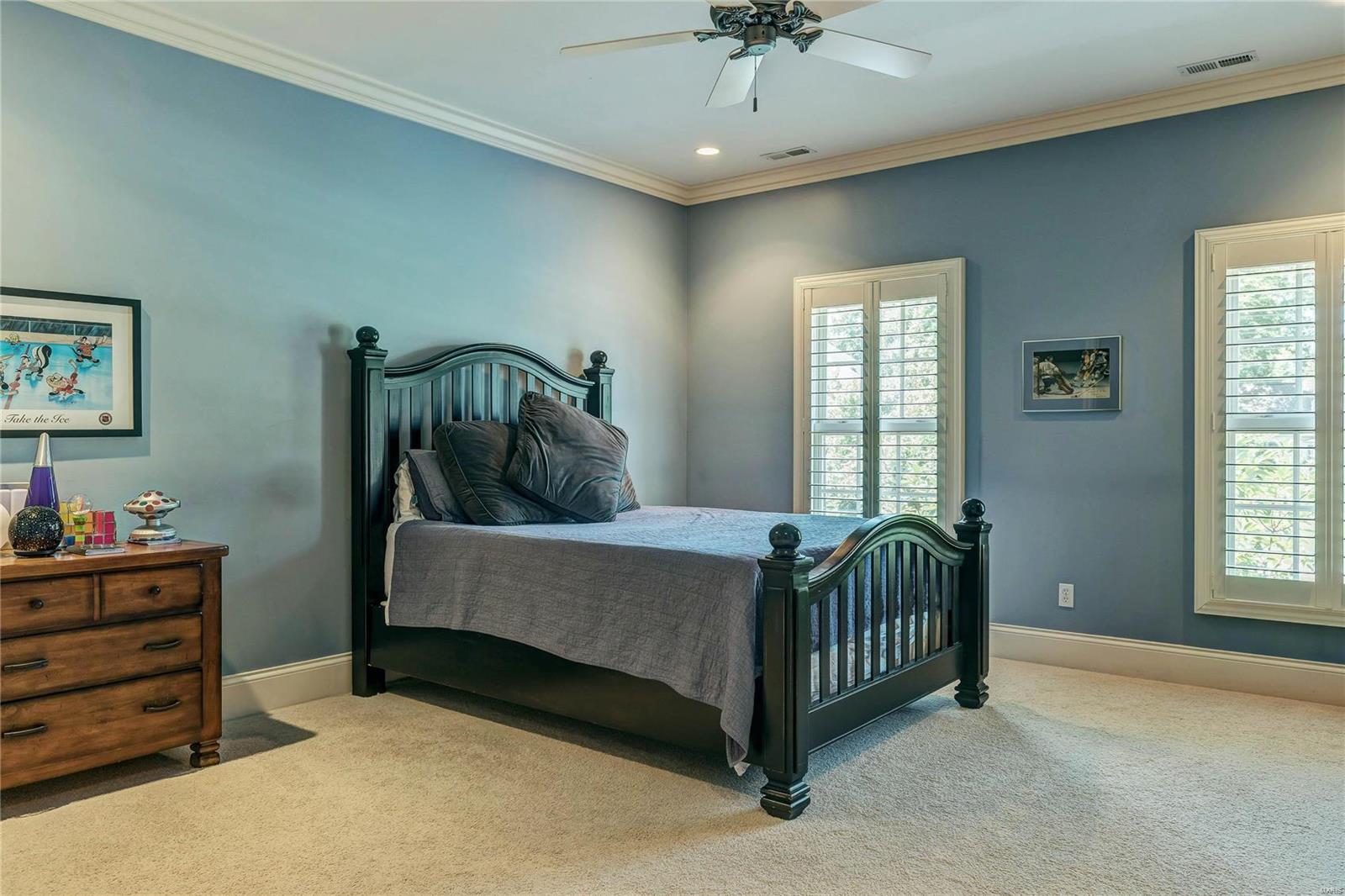 Town & Country Manor - Residential