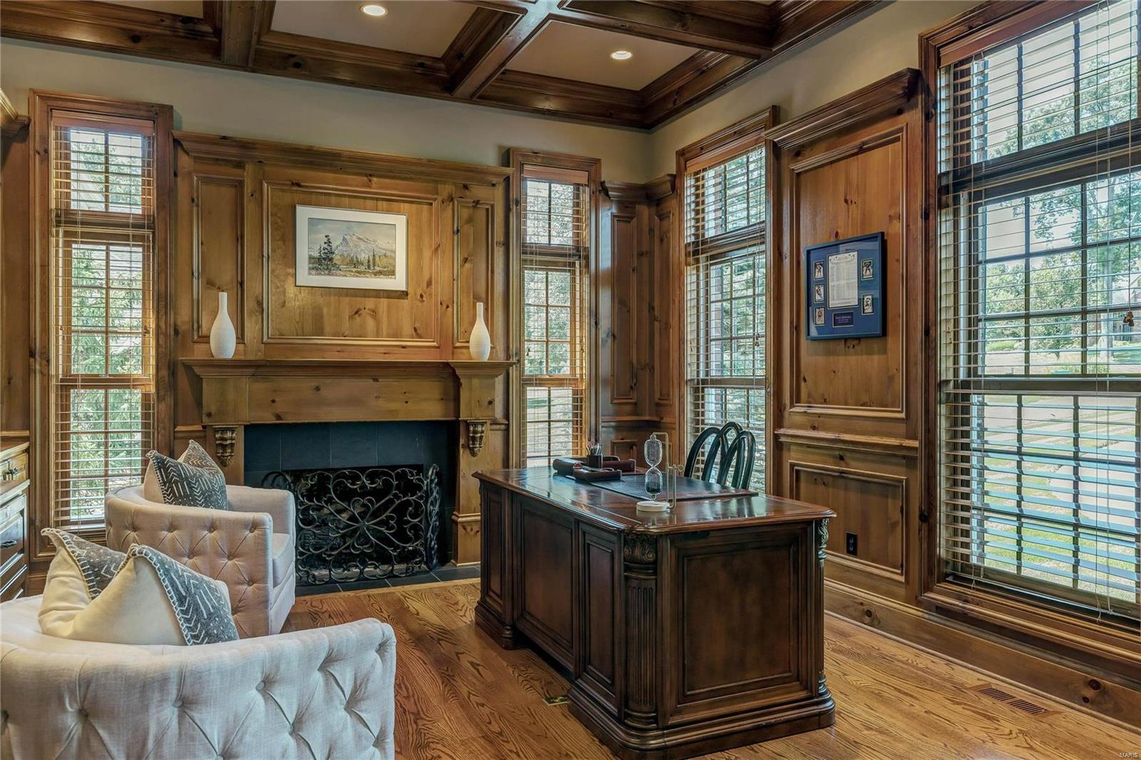 Town & Country Manor - Residential