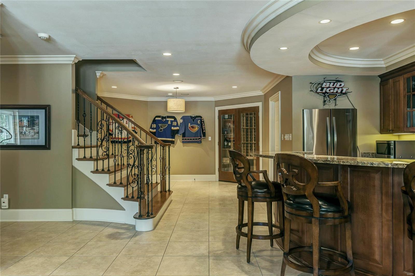 Town & Country Manor - Residential