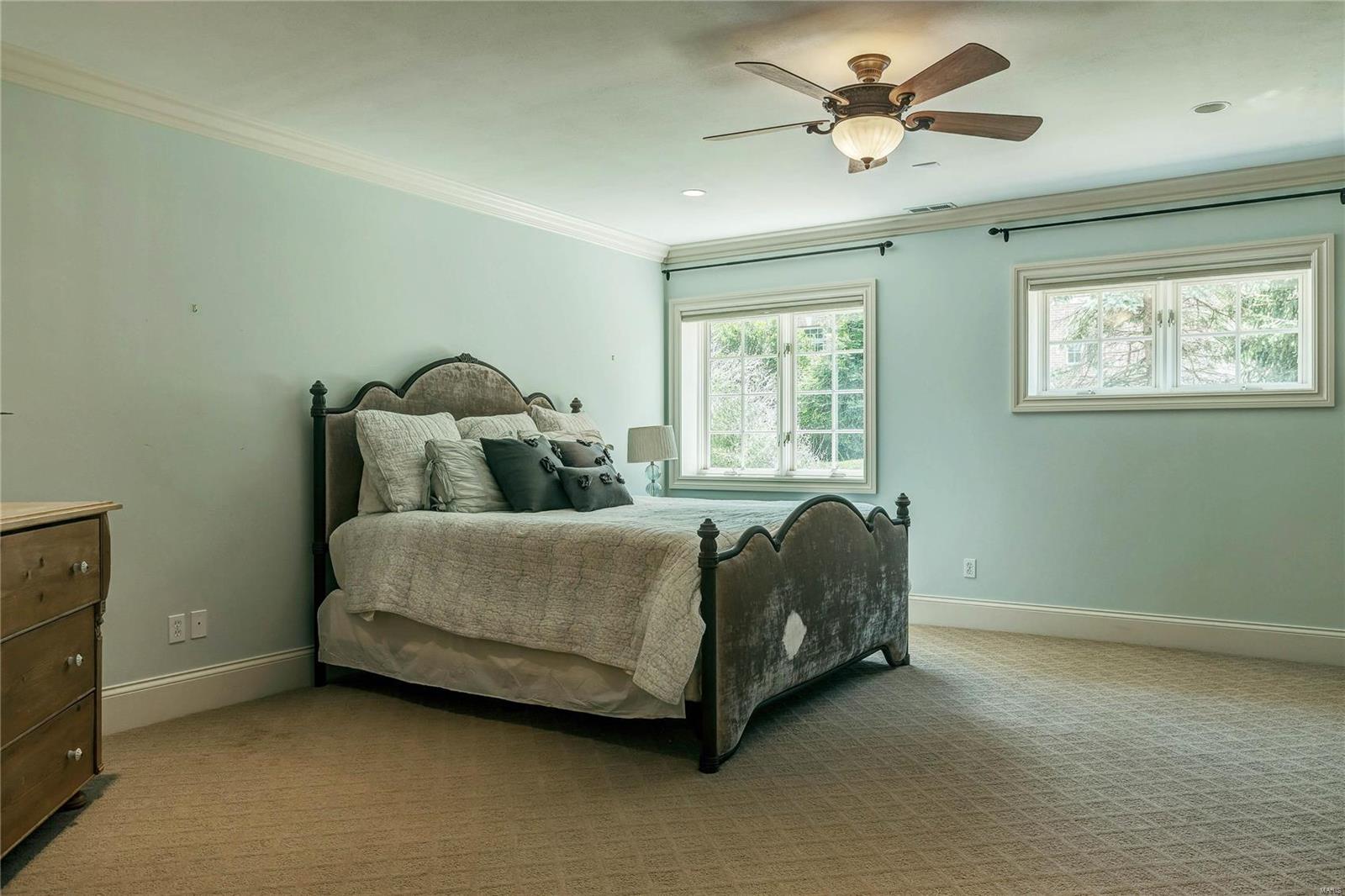 Town & Country Manor - Residential