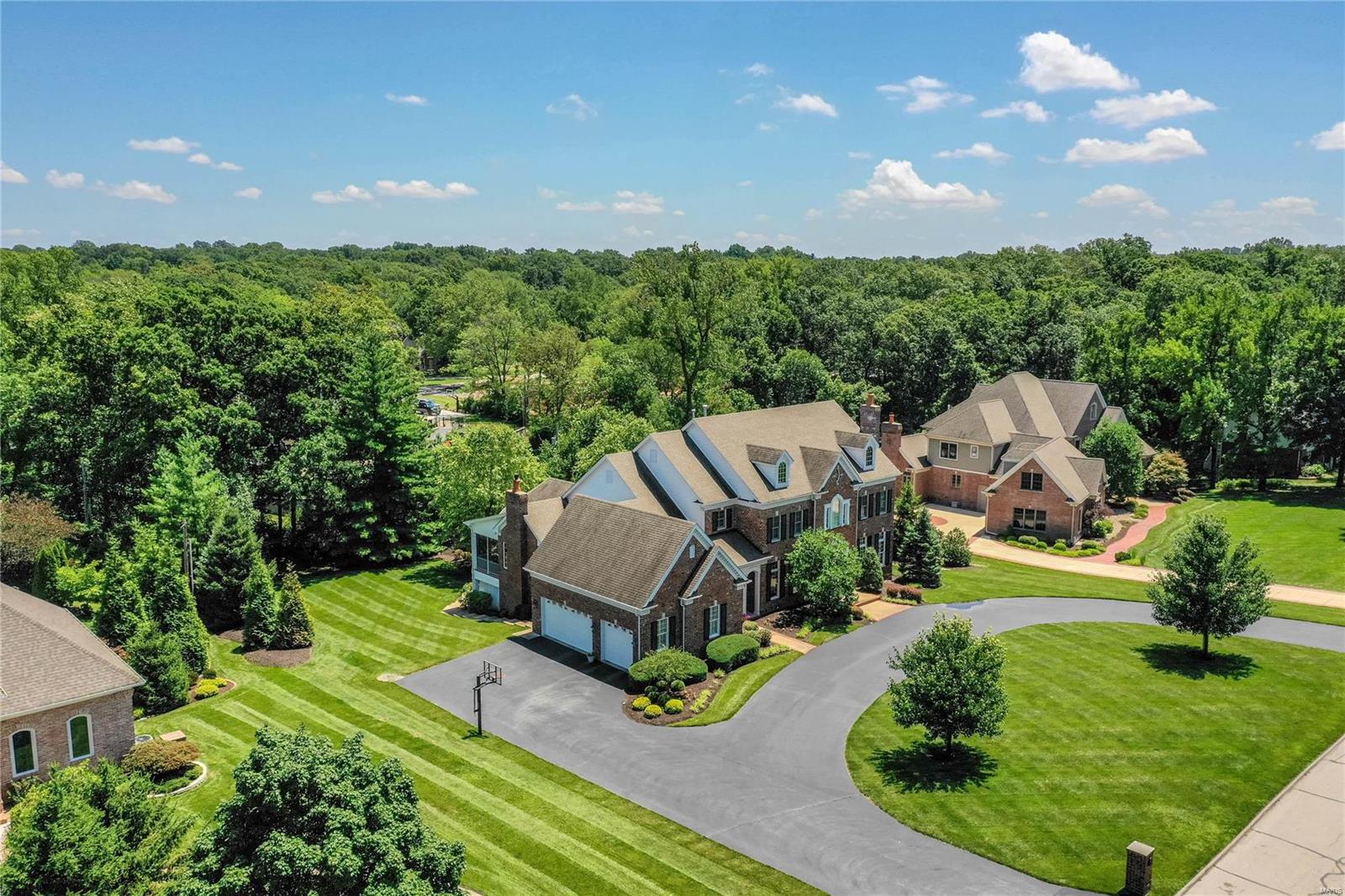 Town & Country Manor - Residential