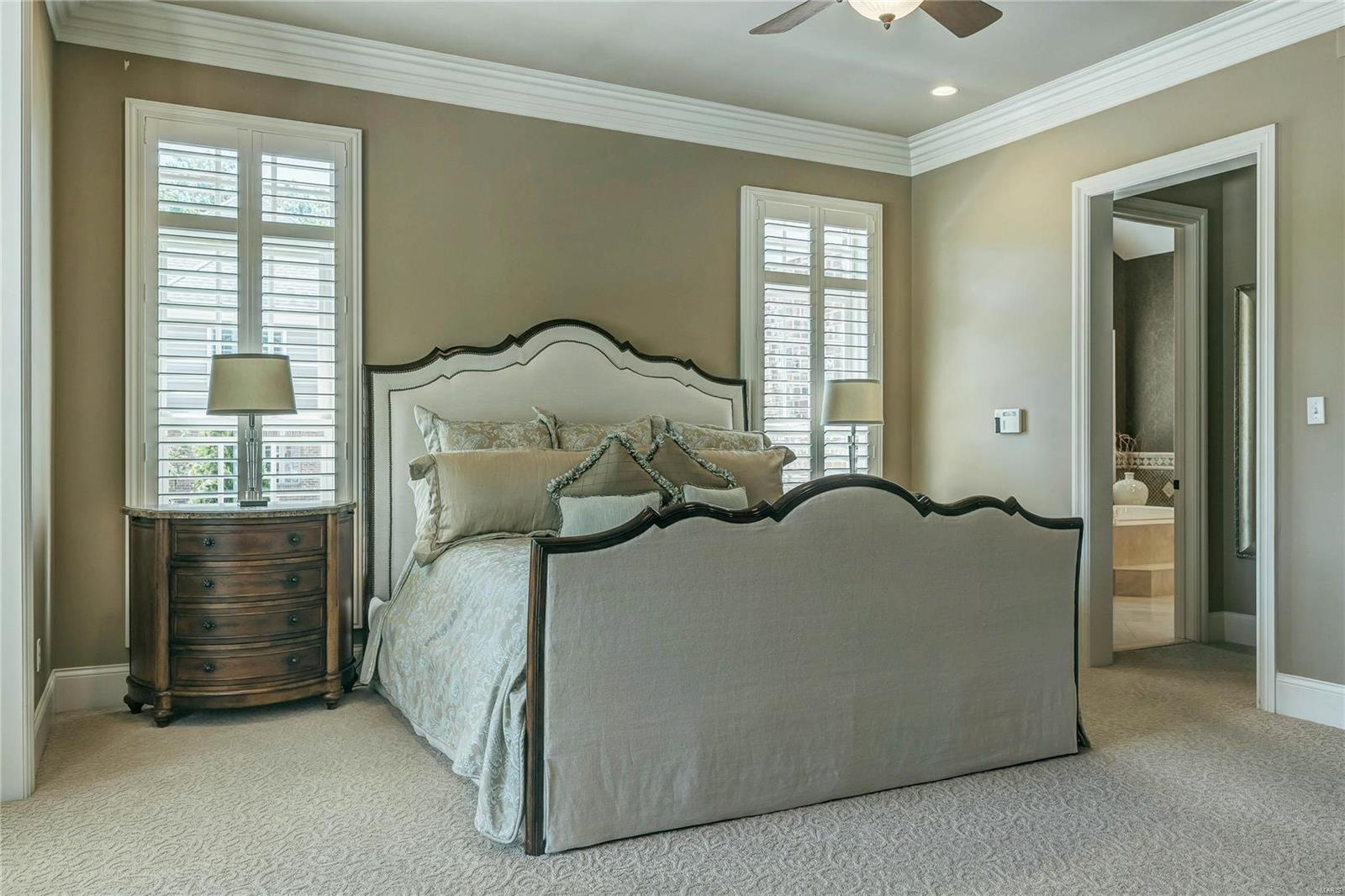 Town & Country Manor - Residential