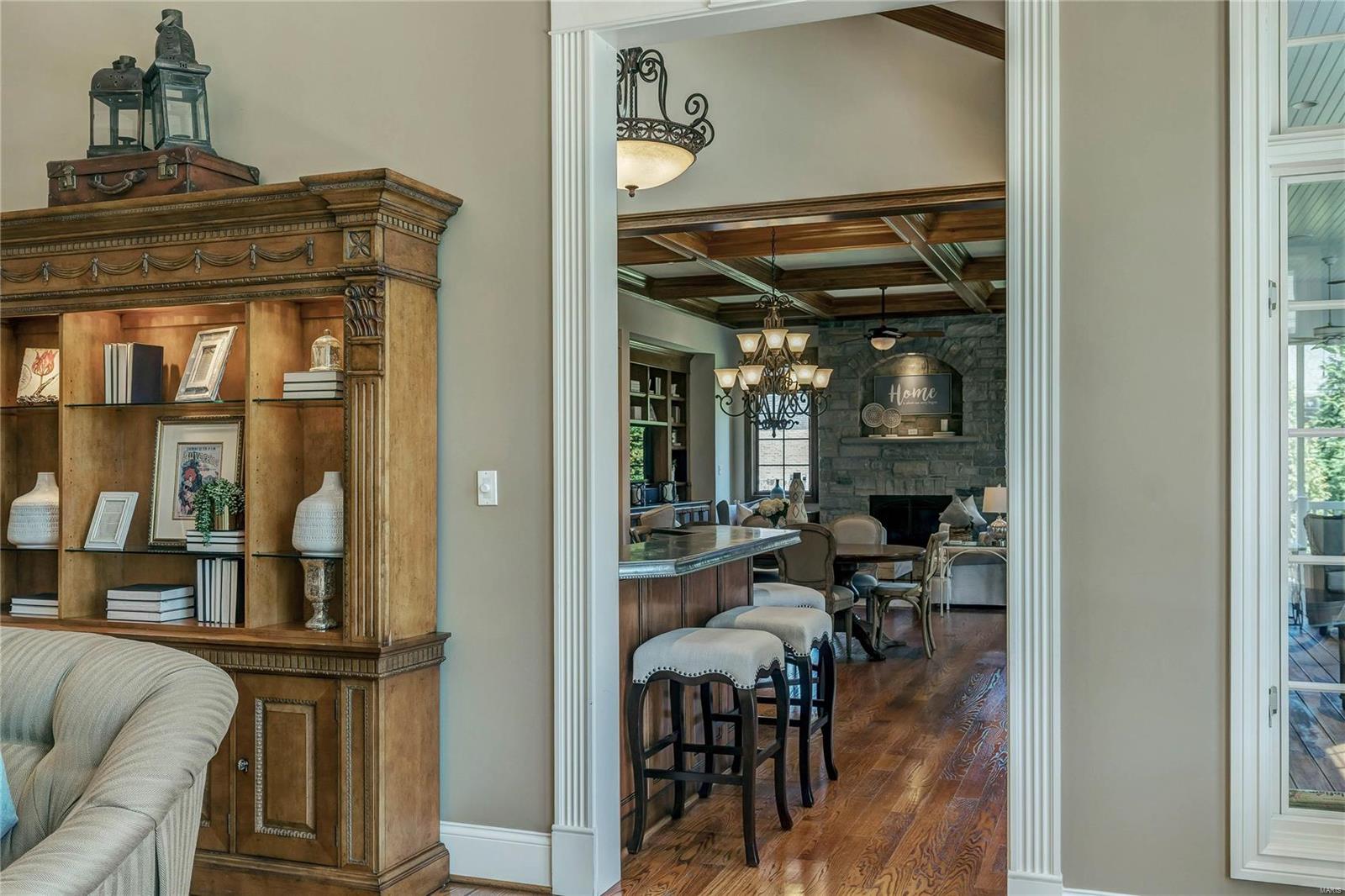 Town & Country Manor - Residential