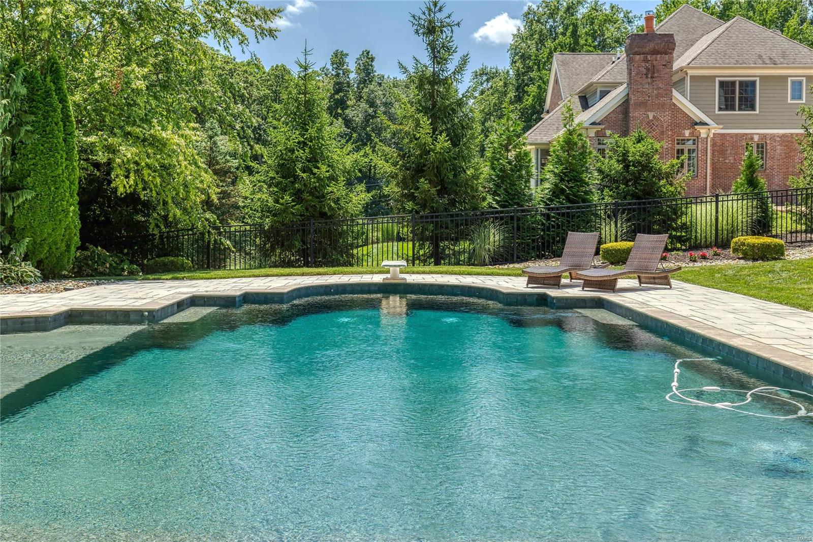 Town & Country Manor - Residential