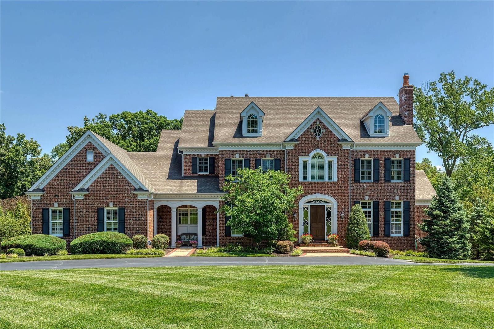 Town & Country Manor - Residential